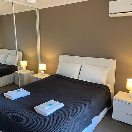 Surfers Beach Resort One Гоулд Коуст Екстериор снимка