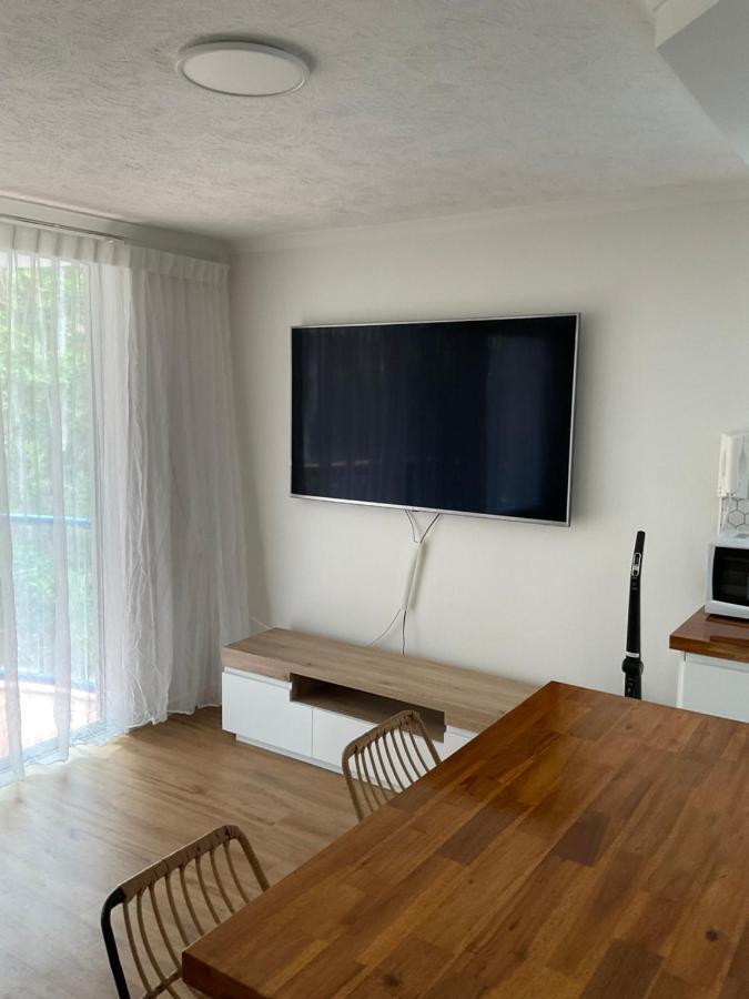 Surfers Beach Resort One Гоулд Коуст Екстериор снимка