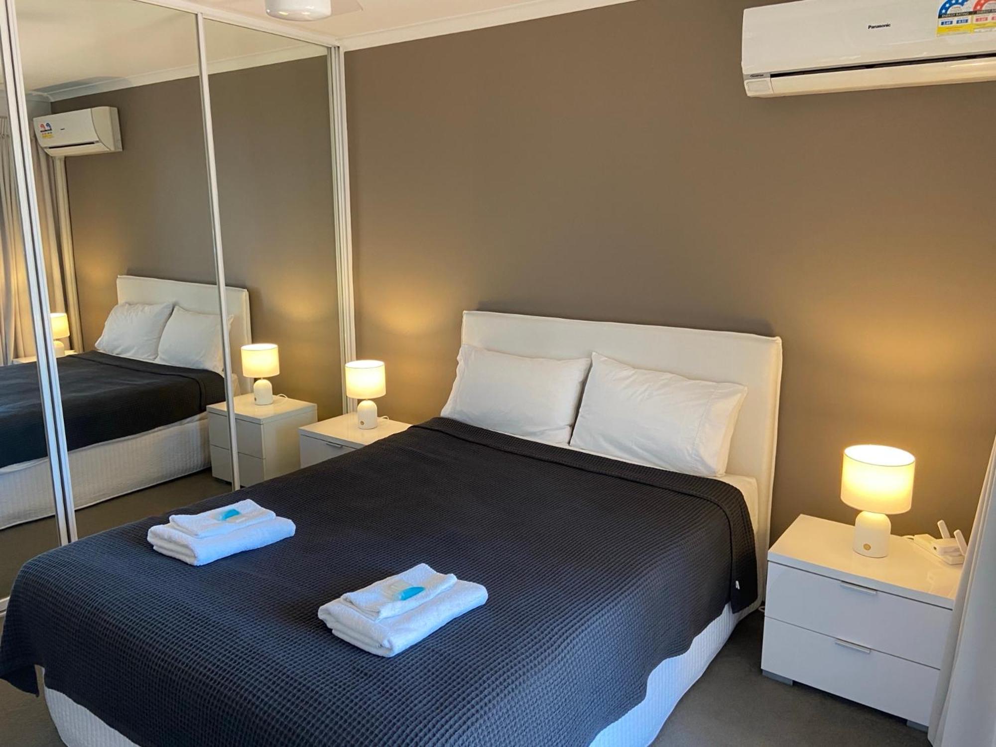 Surfers Beach Resort One Гоулд Коуст Екстериор снимка