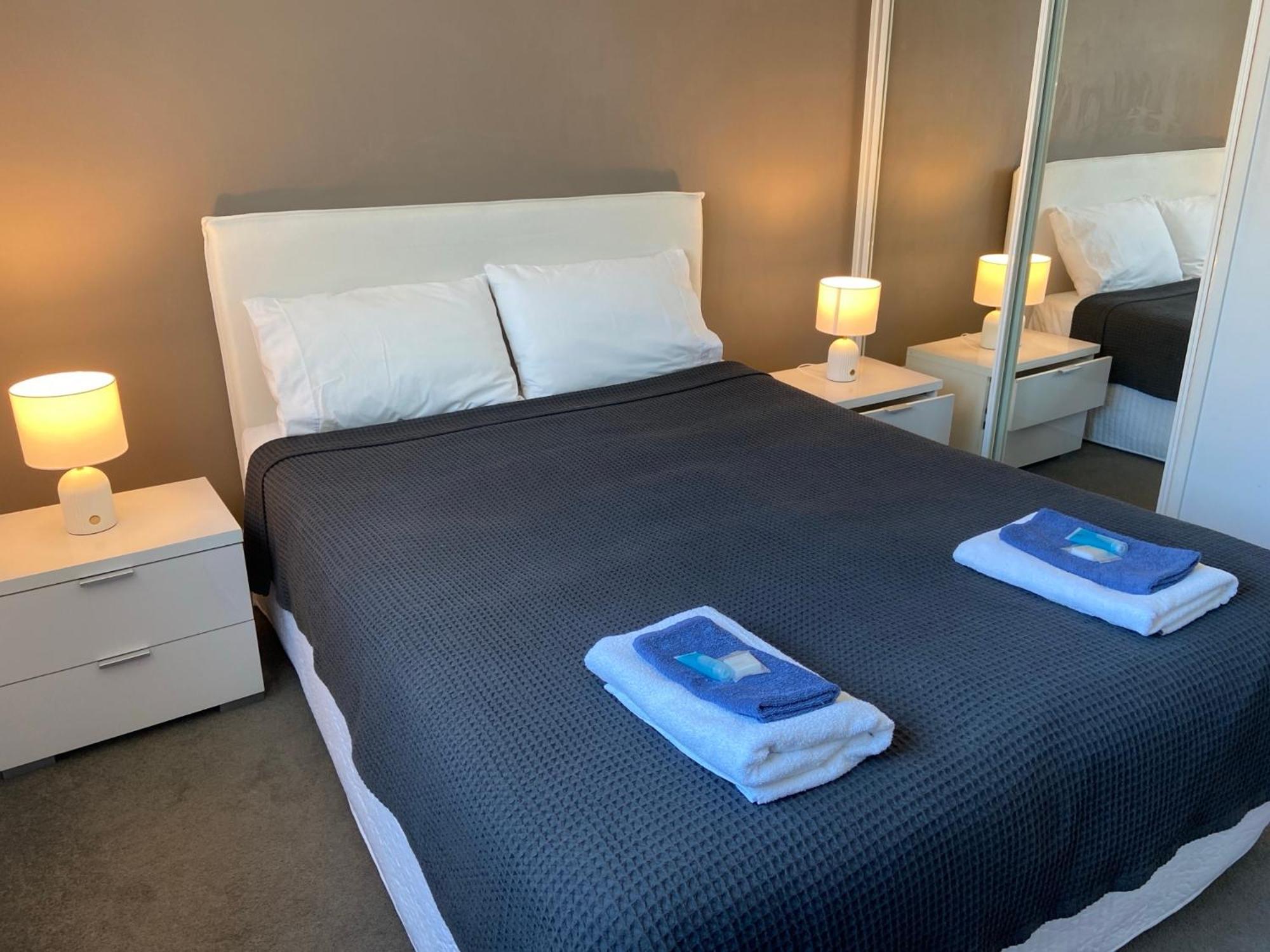 Surfers Beach Resort One Гоулд Коуст Екстериор снимка